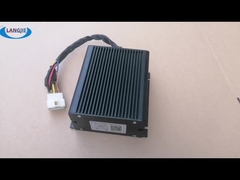 Parties de chariot électrique noir Chariot de golf Convertisseur à courant continu à double sortie Type 150mm*150mm*45.5mm