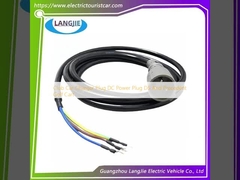 Le chargeur de voiture de CIub, la prise de courant DC, la prise de courant DS et le chariot de golf précédent.