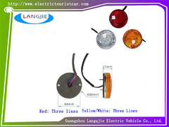 Des voitures de patrouille électriques et touristiques avec des feux arrière LED de 8 cm