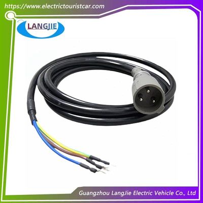 Un bon prix. Chargeur de voiture de club prise de courant DC prise de courant DS et chariot de golf précédent en ligne