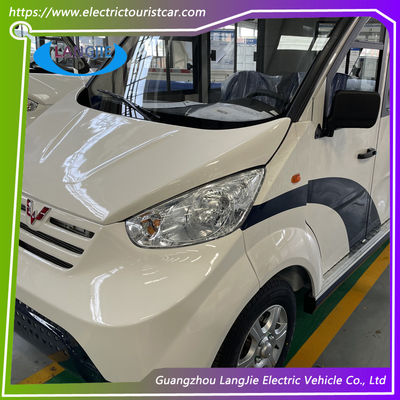 Un bon prix. 5 places voiture électrique Chine Moteur Véhicule de patrouille électrique Bonne capacité d'escalade Pour la voiture de villégiature en ligne