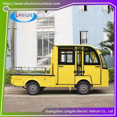 Un bon prix. Voiture de fret électrique à 4 roues pour 5 personnes avec porte et moteur AC pour usine ou hôtel en ligne